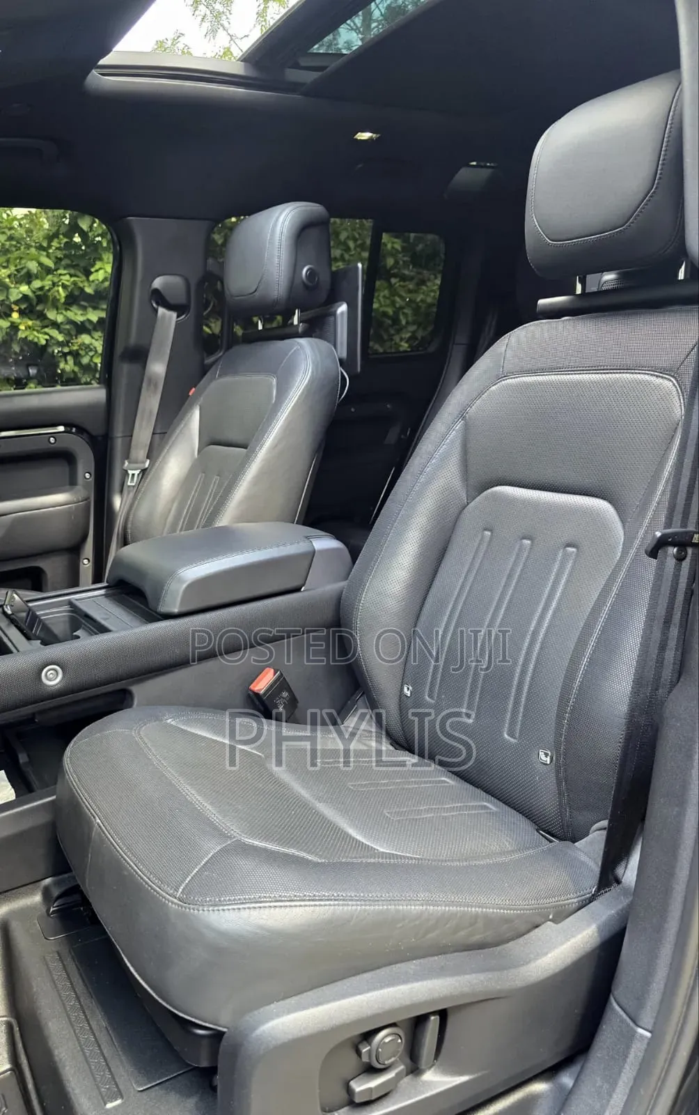 Land Rover Defender 2022 Black