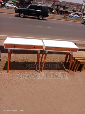 Cconsole Table