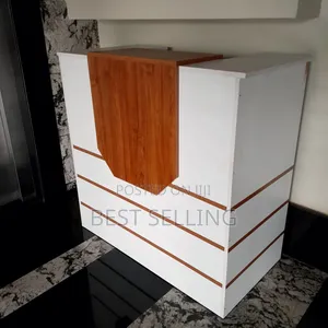 Smart and Classic 1m White Brown Reception Desk