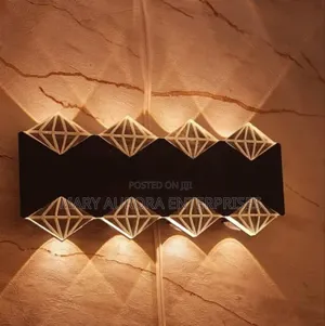 Outdoor Wall Bracket