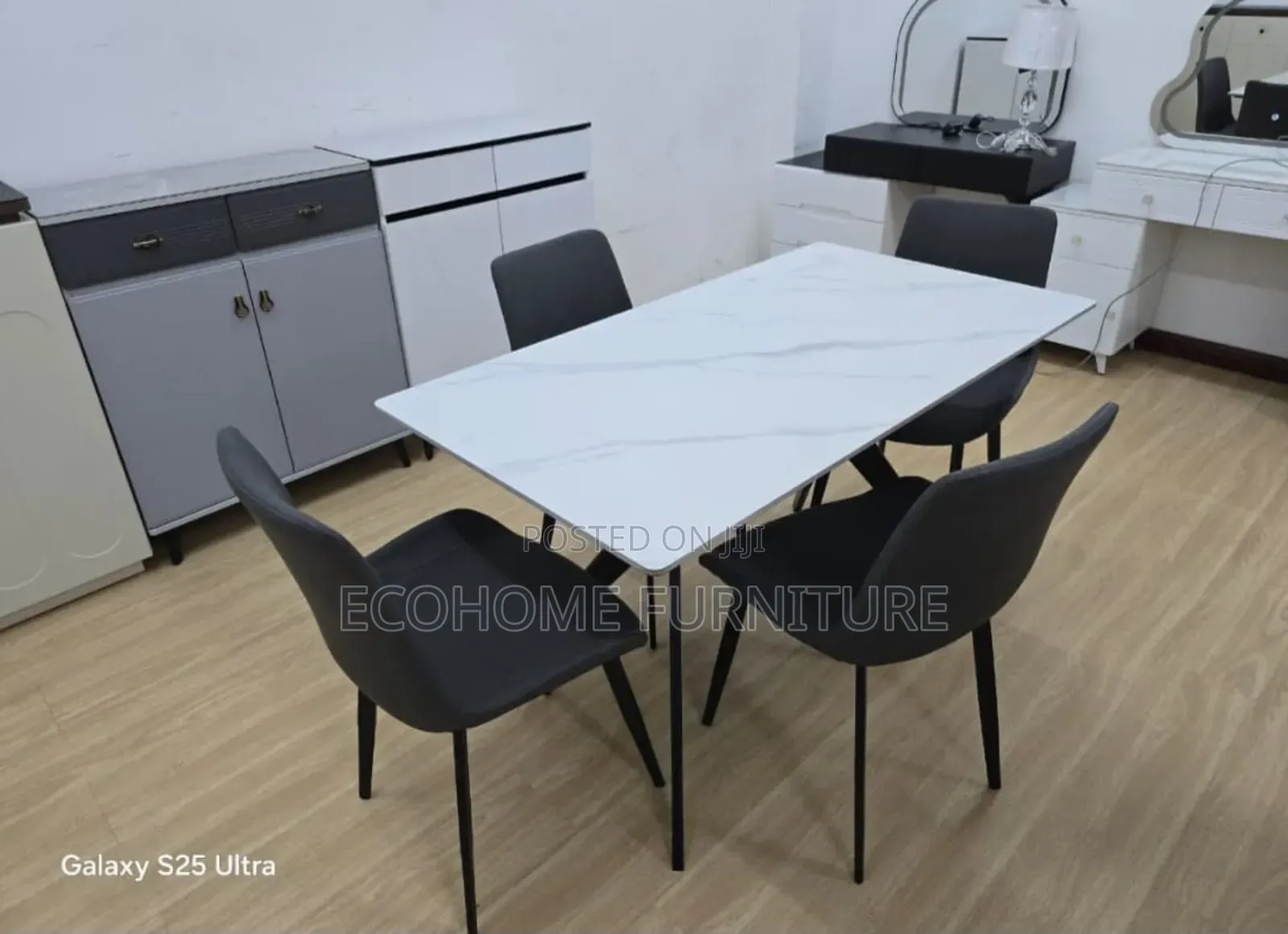 4 Seater Dining Table