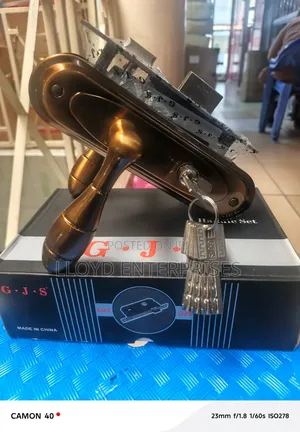 Small Lock GJS