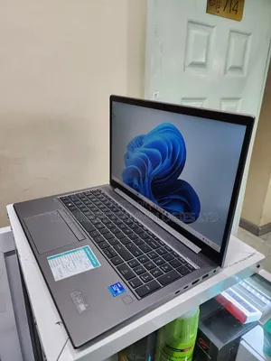Laptop HP ZBook Firefly G8 16GB Intel Core i7 SSD 512GB