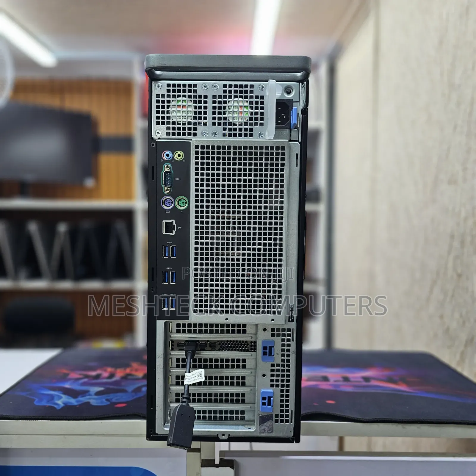 Desktop Computer Dell Precision 5820 32GB Intel Xeon SSD 512GB