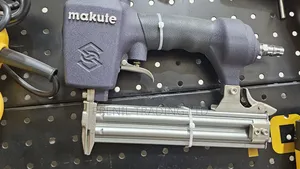 Makute F30d Pneumatic Nail Gun.