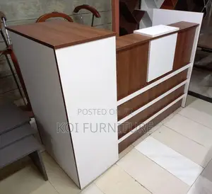 Reception Desk; Modern 1.6m Brown and White Executive Reception Table