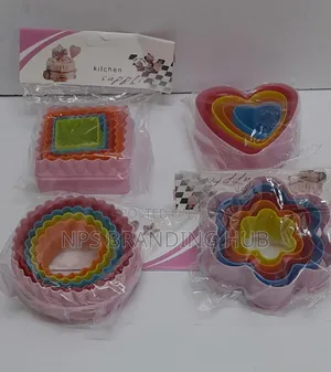 Plastic Cookie Cutter/Shaper Ao