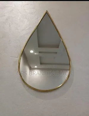 Decorative Oval Shaped Mirror Ao