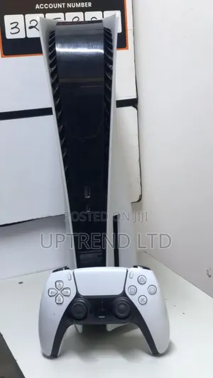 Playstation 5 ( Ps5 Standard ) Slightly Used One Controller