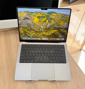 Laptop Apple MacBook Pro 2023 M2 Max 64GB Apple M2 SSD 4T