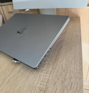 Laptop Apple MacBook Pro 2023 M2 Max 64GB Apple M2 SSD 4T