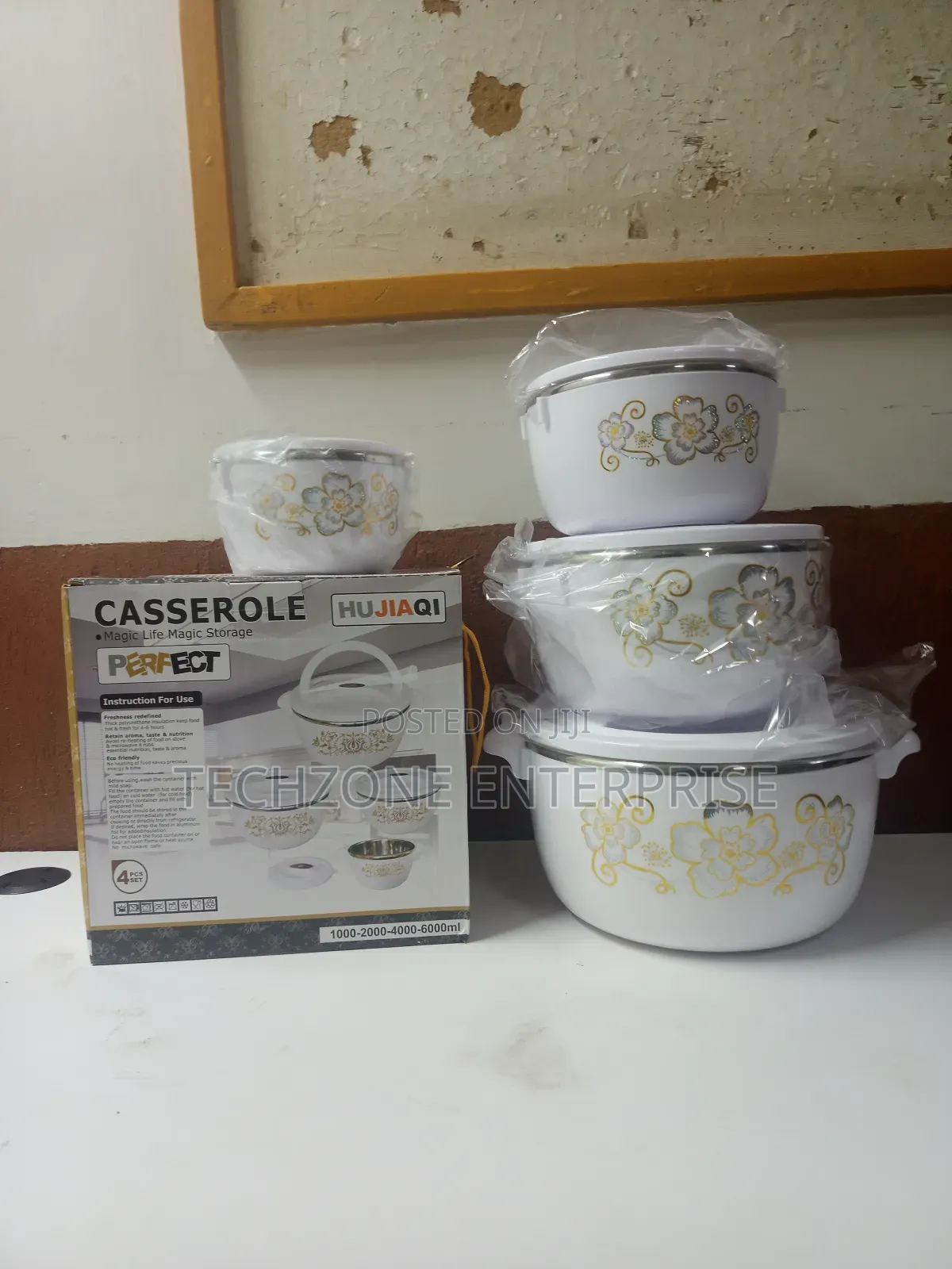 *Set of 4 White Casserole Hotpots, White 
