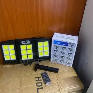 300w Smart Solar Light Fast Charging Bright Output