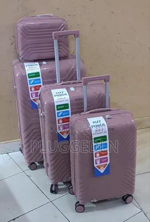 *4 in 1 Luxurious Unbreakable Suitcase*