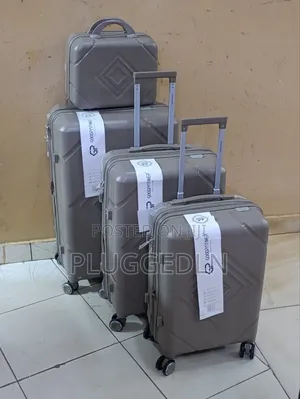 *4 in 1 Luxurious Unbreakable Suitcase*