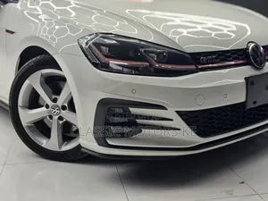 Volkswagen Golf 2018 Pearl
