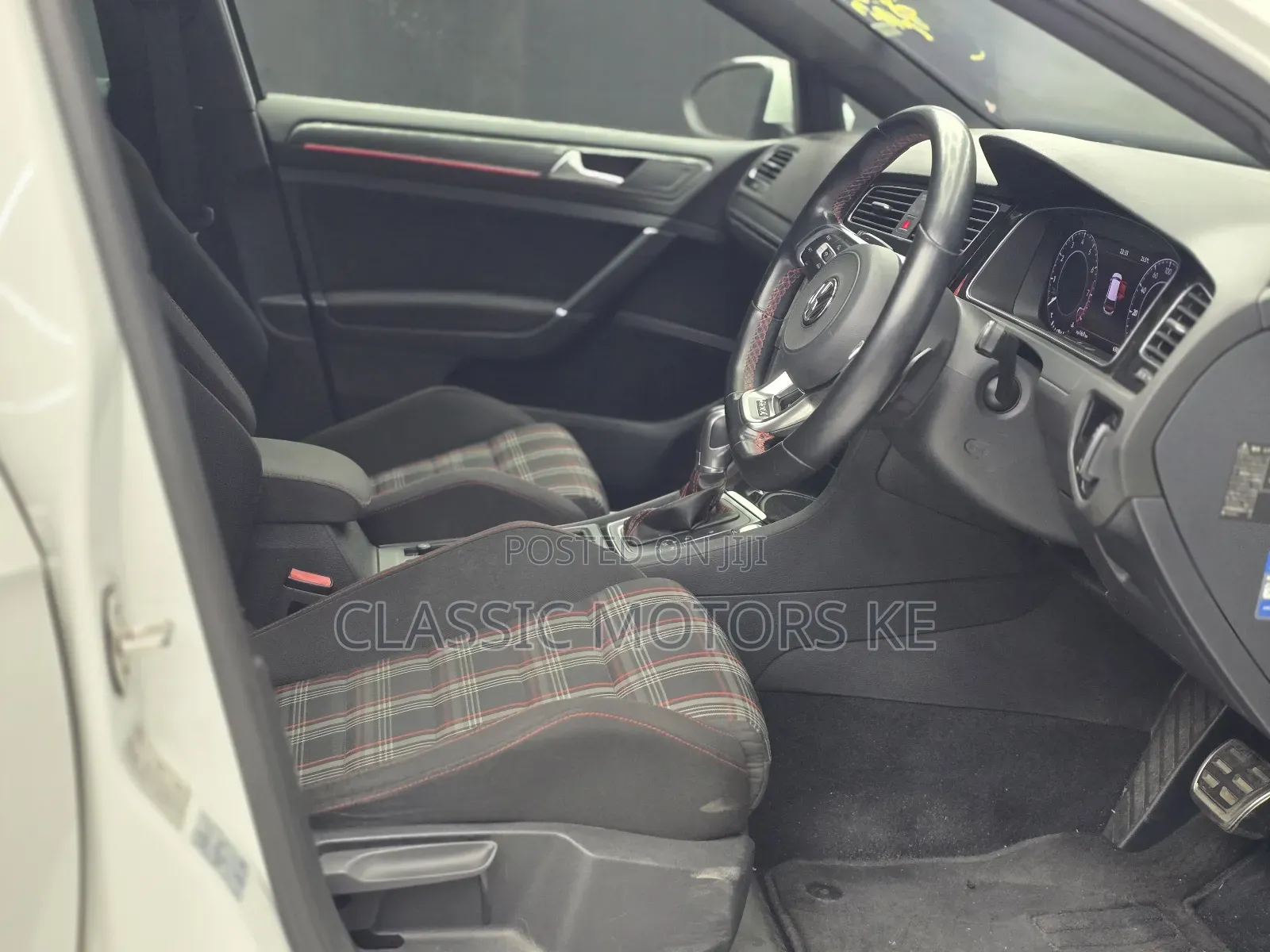 Volkswagen Golf 2018 Pearl