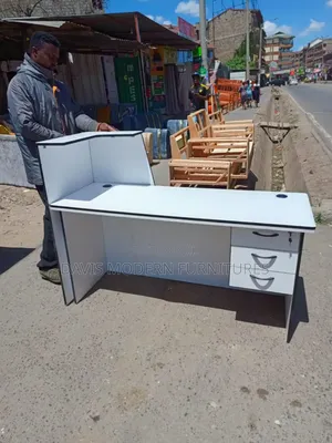 Vertex Workstation