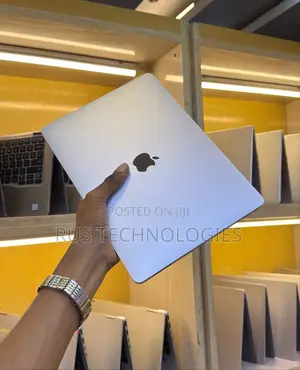 Laptop Apple MacBook Pro 2019 16GB Intel Core i7 SSD 1T