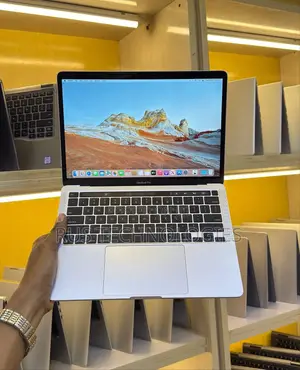 Laptop Apple MacBook Pro 2019 16GB Intel Core i7 SSD 1T