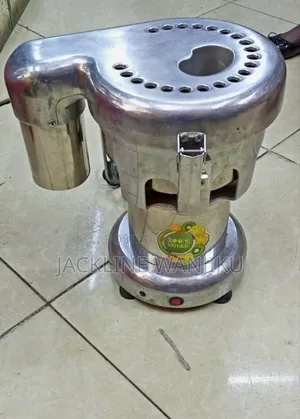 A 3000 Commercial Juicer Machine/ Juice Extractor Machine/Juicer A3000