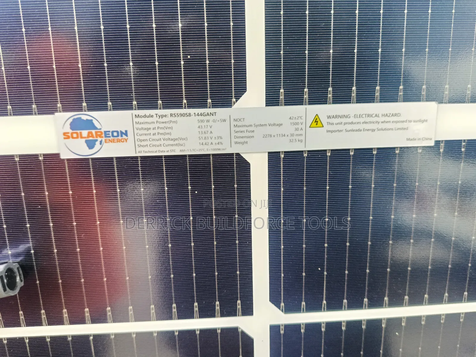 590watts Bifacial Solar Panel