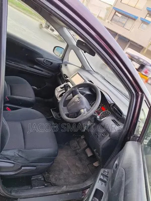Toyota Wish 2017 Maroon