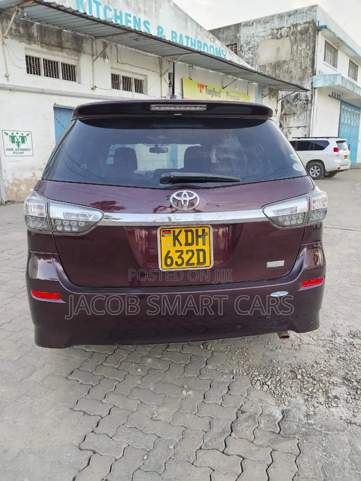 Toyota Wish 2017 Maroon