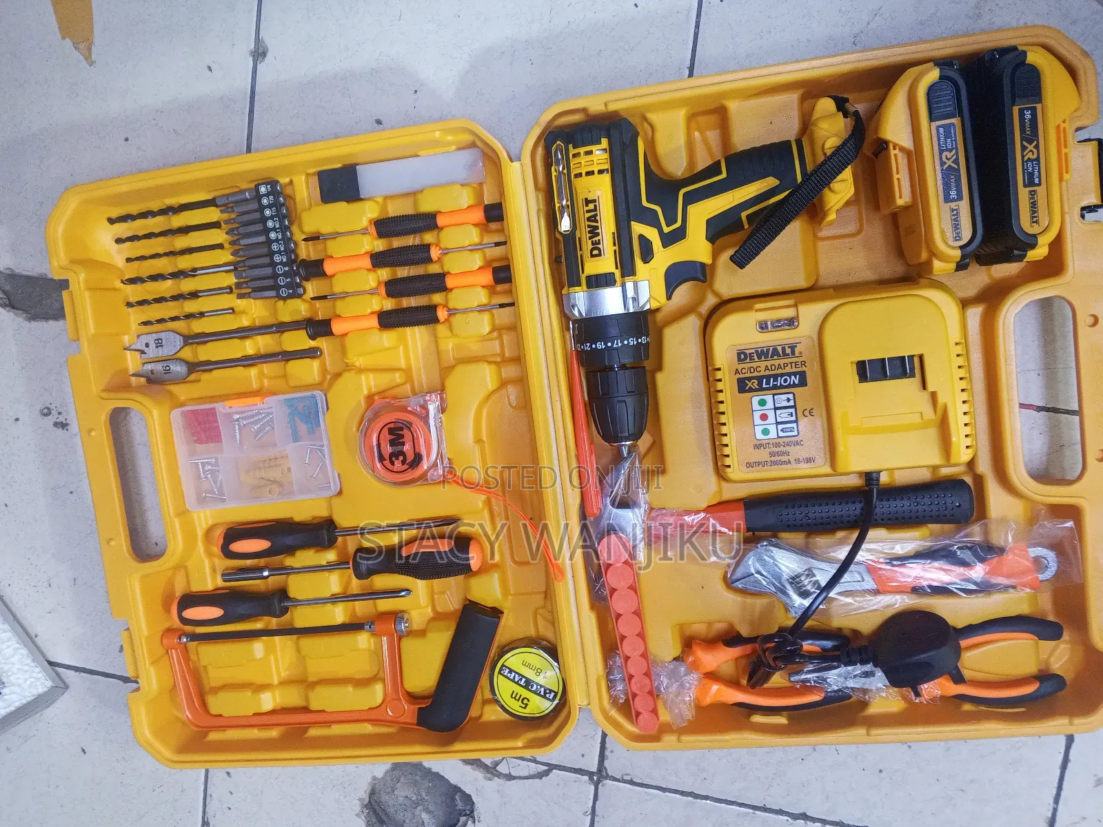 Well Performing Drill With Two Rechargeable Batteries