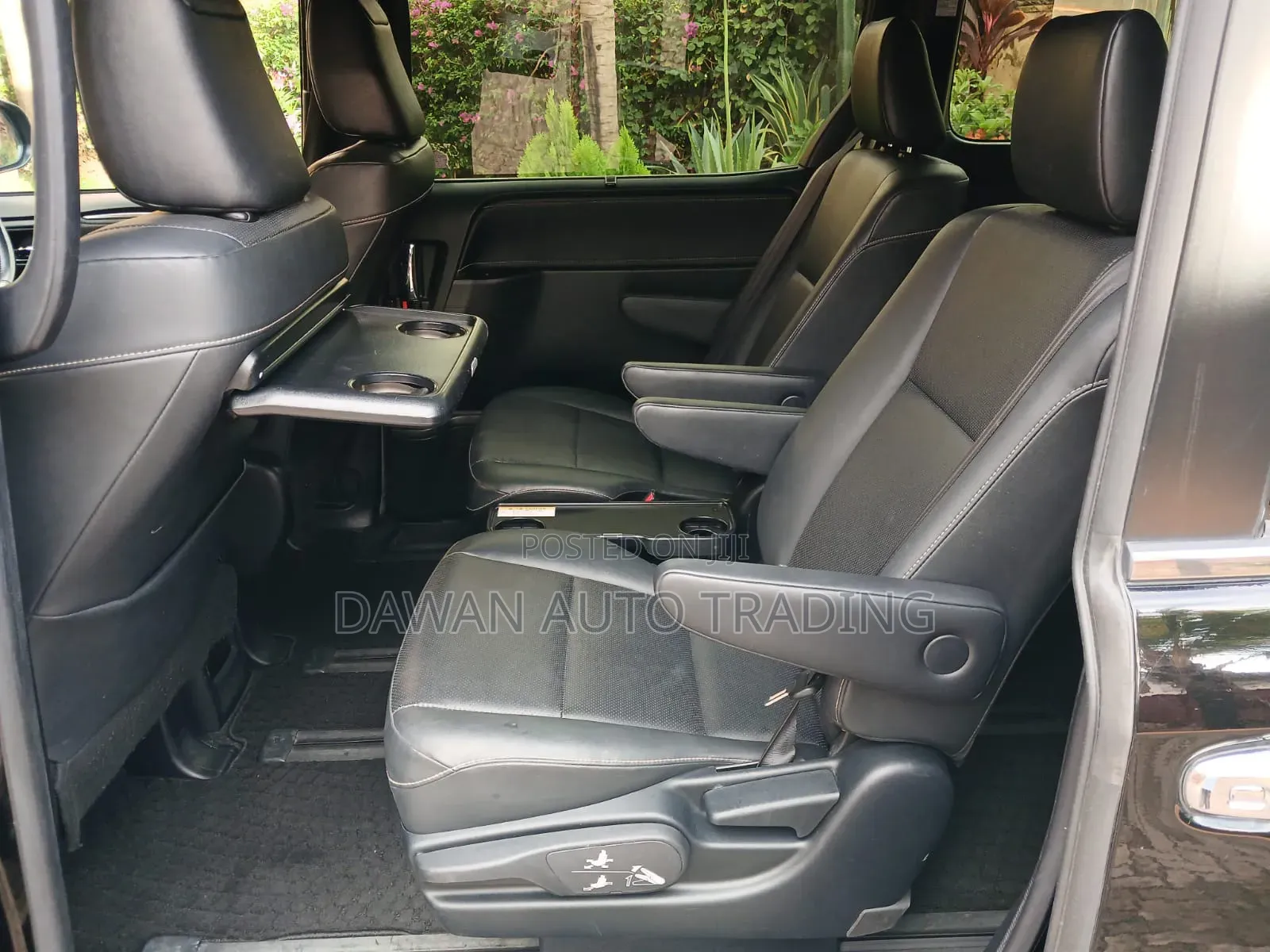Toyota Esquire 2019 Black