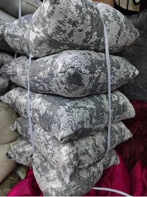Fiber Coloured Throwpillows/Cushions
