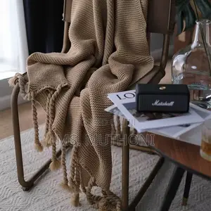 Knitted Scandnavian Throw Blanket With Tassels 