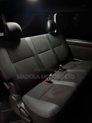 Toyota HiAce 2019 White