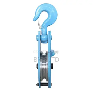 Swivel Hooked Pulleys Available