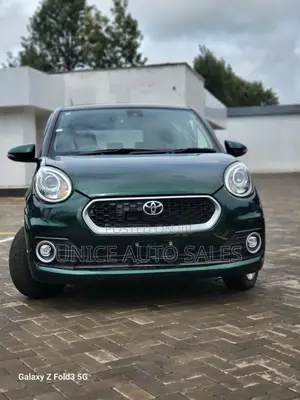 Toyota Passo 1.0 AWD 2018 Green