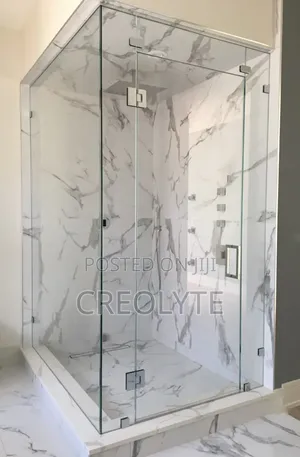 Frameless Shower Cubicle