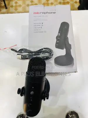 Podcast/Table Microphone With Voice Adjustable Settings for Recording