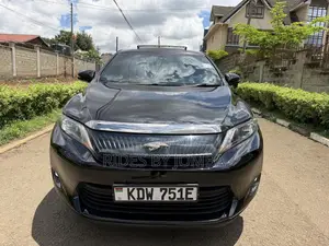Toyota Harrier 2.0 4WD 2015 Black
