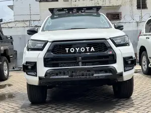Toyota Hilux 2019 Pearl