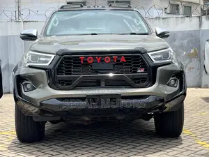Toyota Hilux 2019 Green