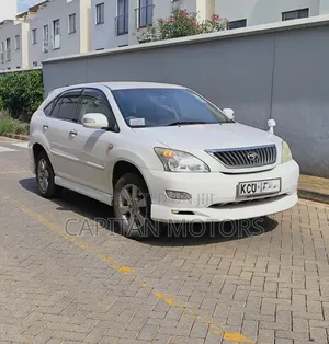 Toyota Harrier 240G 2012 White