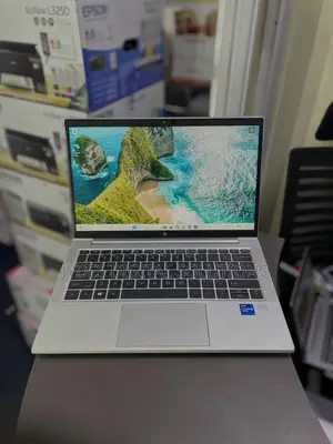 Laptop HP EliteBook 830 G8 16GB Intel Core i7 SSD 512GB