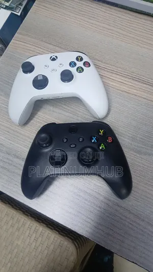 Xbox Series X/S Used Controller Black/White