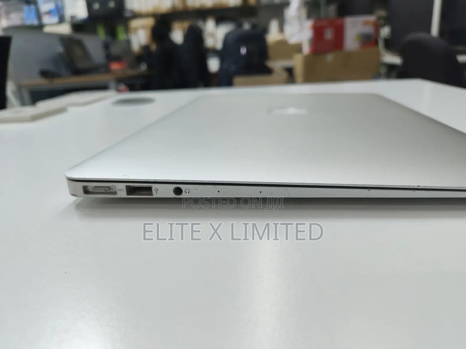 Laptop Apple MacBook Air 2017 8GB Intel Core i5 SSD 256GB