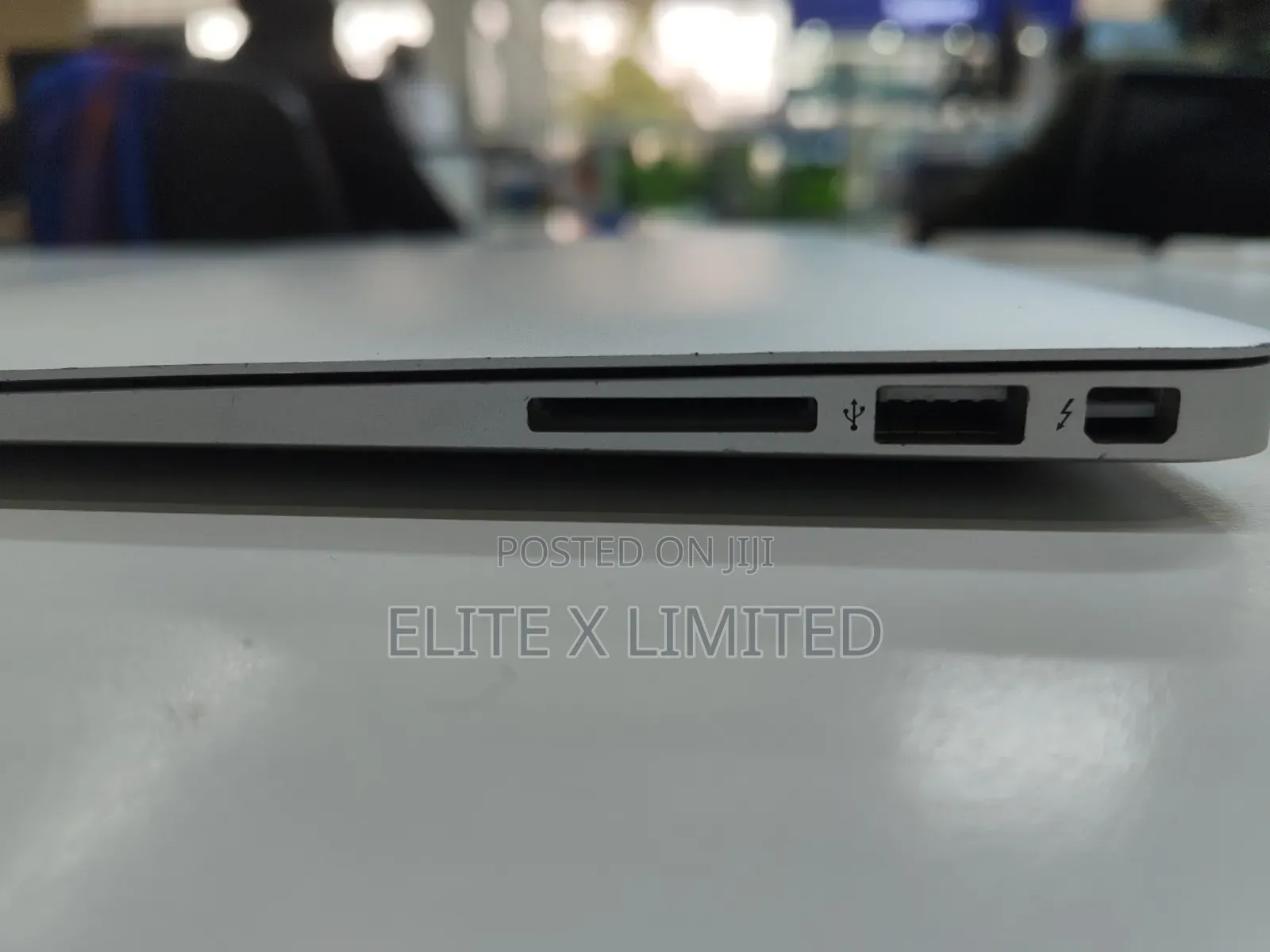 Laptop Apple MacBook Air 2017 8GB Intel Core i5 SSD 256GB