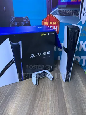 White Ps5 Pro , Sony Pre Owned Playsation 5 Pro 2tb SSD Internal