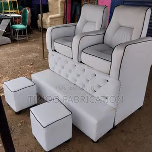 Pedicure 2 Seaters White and Black 