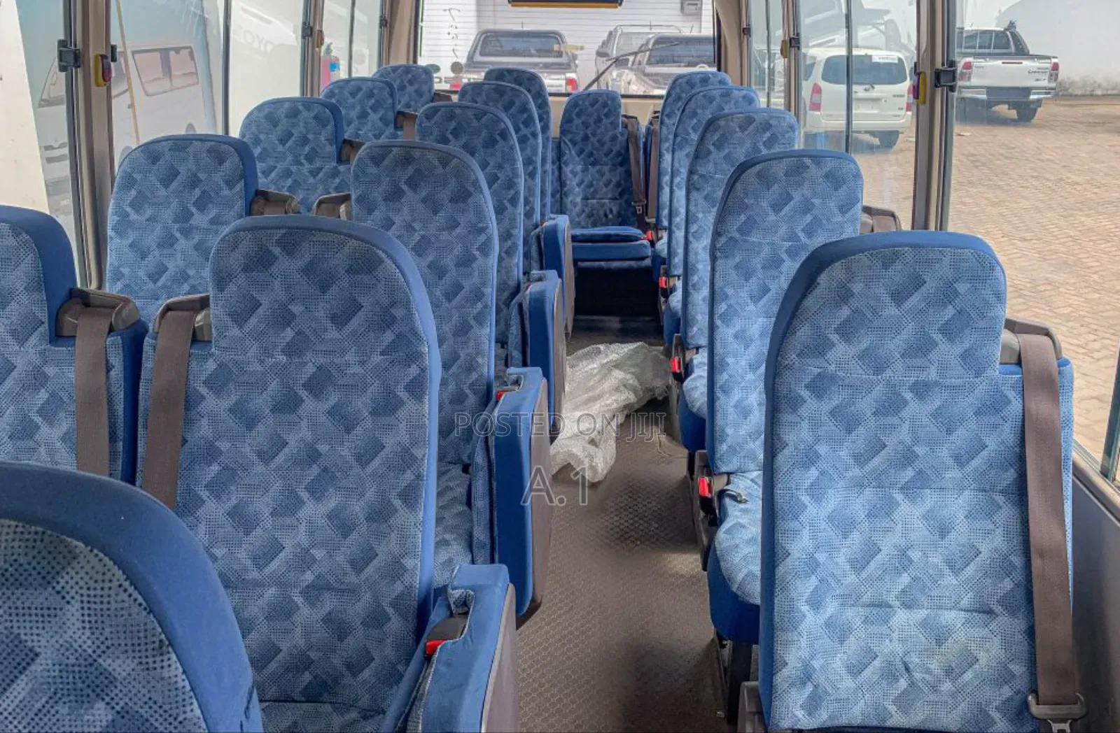 Mitsubishi Fuso Rosa 2019 White