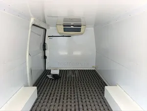 Nissan Caravan (Urvan) 2019 White