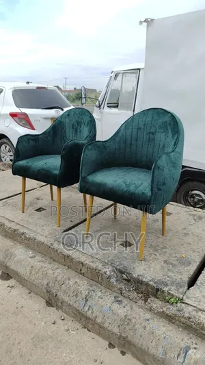 Green Manicure Seats